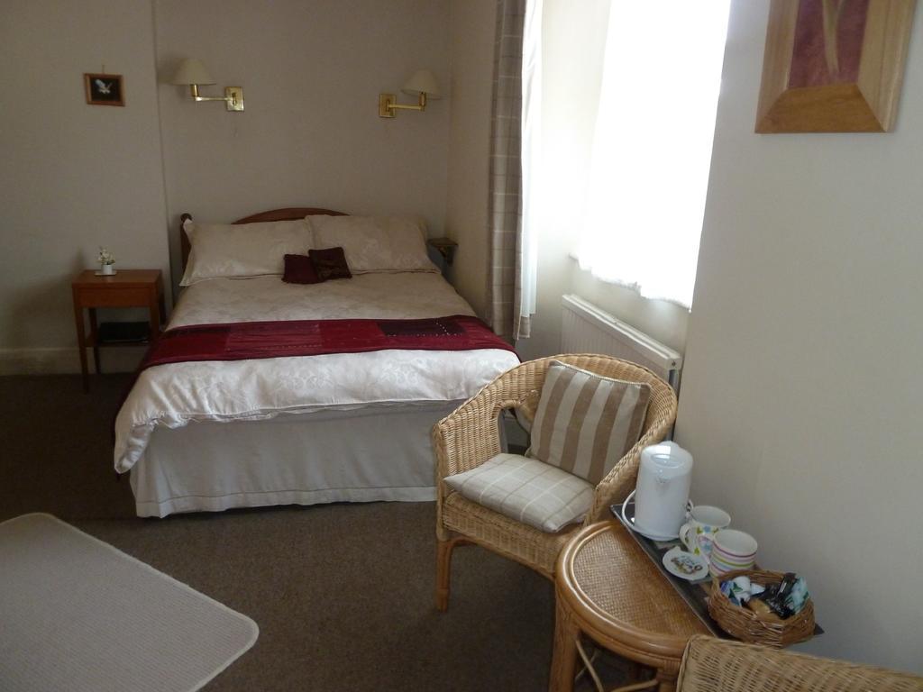 The Owls Crest House B&B 웨스턴슈퍼매어 객실 사진